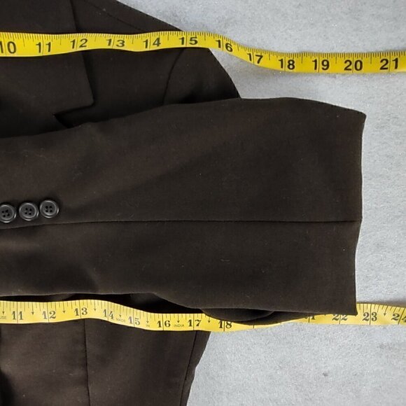 United Colors Of Benetton 100% Wool Brown Three Button Two Pocket Blazer Size 2 - Picture 8 of 14